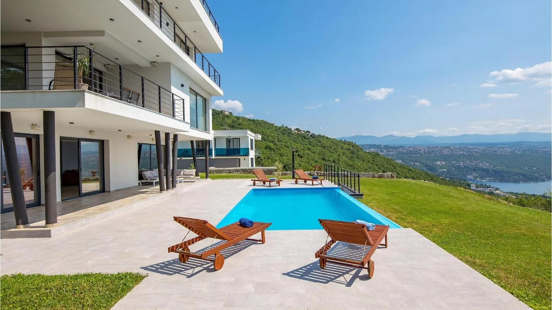 Villa Deavista Opatija 0*,  Croatia