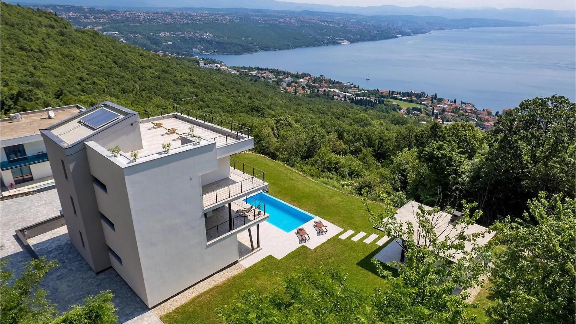 Villa Deavista Opatija 0*,  Croatia